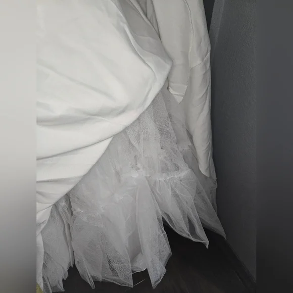 Mac Duggal Classic Sleeveless A-Line Gown (with Pockets!) - Picture 5 of 12